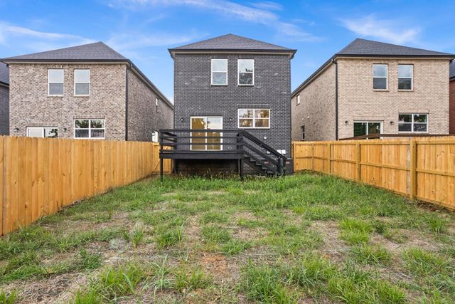 656 Chambers St Unit 110, Gallatin, TN 37066