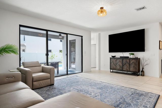 7102 Rockwood Road, Jupiter, FL 33458