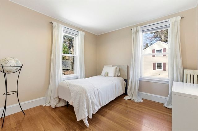 836 Lynnfield Street, Lynnfield, MA 01940