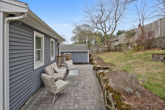 836 Lynnfield Street, Lynnfield, MA 01940