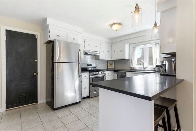 836 Lynnfield Street, Lynnfield, MA 01940