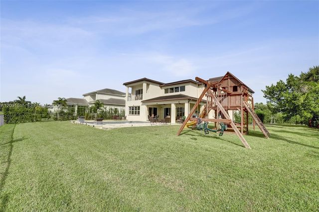 6804 N Stillwater Shores Drive, Davie, FL 33314