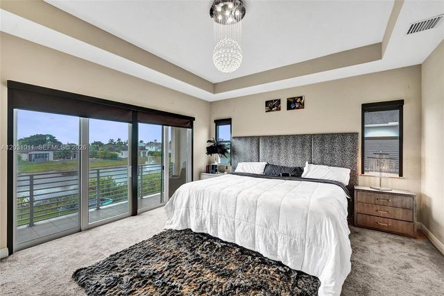 6804 N Stillwater Shores Drive, Davie, FL 33314