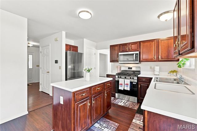 39 Green Pines Circle, St Charles, MO 63376
