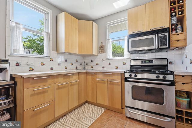 7953 CHURCH, Rockledge, PA 19046