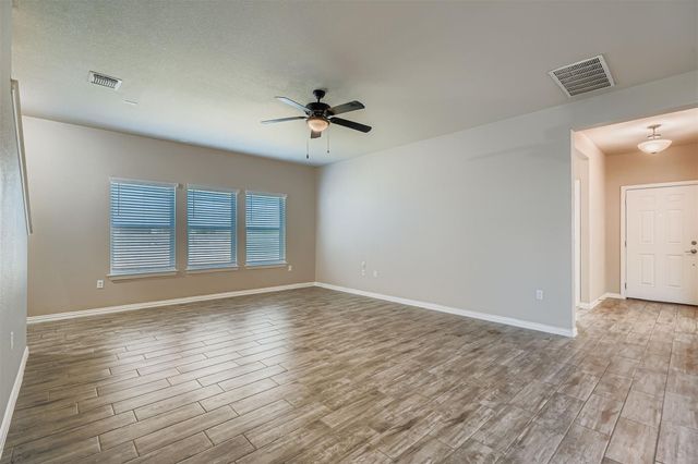 8800 Sikes WAY, Austin, TX 78747