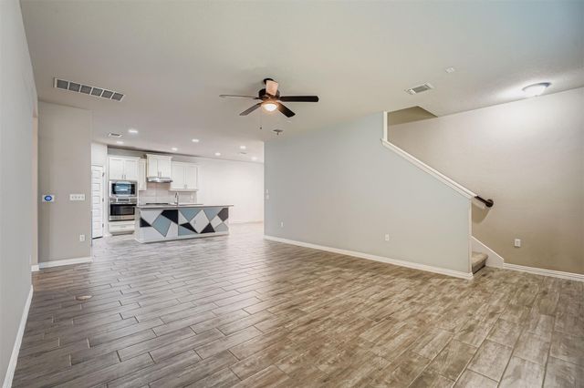 8800 Sikes WAY, Austin, TX 78747