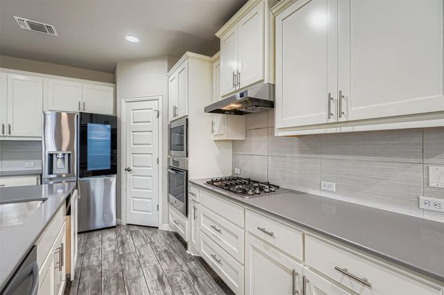 8800 Sikes WAY, Austin, TX 78747