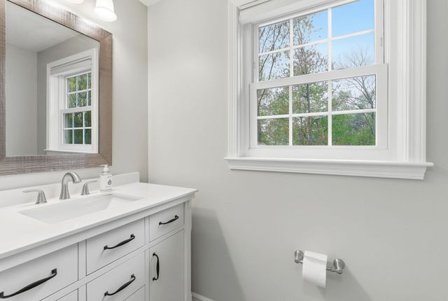 56 Timberline Drive, Nashua, NH 03062