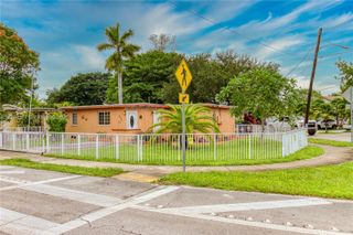 625 Columbus Parkway, Hollywood, FL 33021
