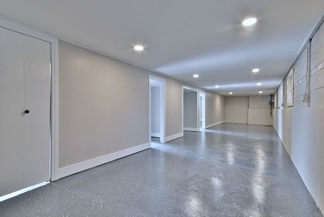 5435 N Mobile Avenue, Chicago, IL 60630