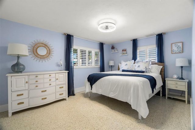 6506 HILLSIDE AVENUE, Seminole, FL 33772