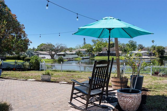 6506 HILLSIDE AVENUE, Seminole, FL 33772