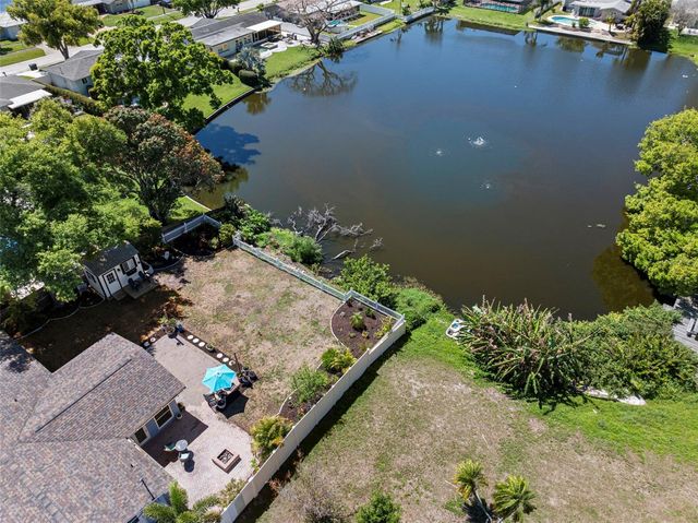 6506 HILLSIDE AVENUE, Seminole, FL 33772