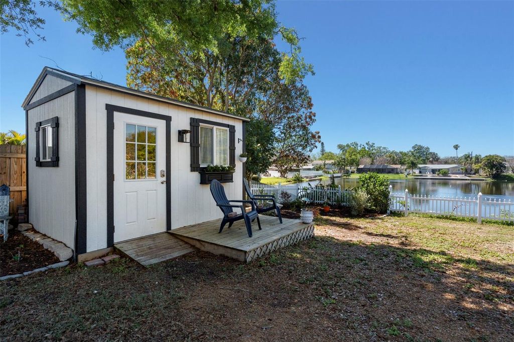 Image 34 of property listing at 6506 HILLSIDE AVENUE, Seminole, FL 33772