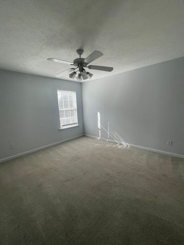 4233 Sandstone Dr, Antioch, TN 37013