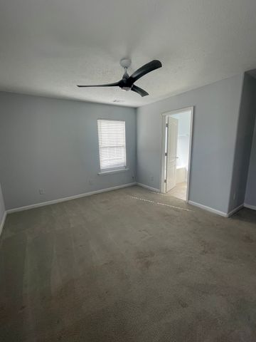 4233 Sandstone Dr, Antioch, TN 37013