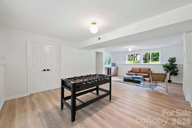 7323 Rollingridge Drive, Charlotte, NC 28211