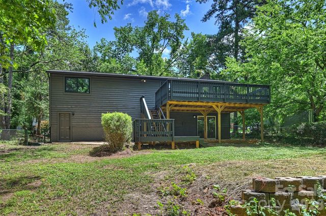 7323 Rollingridge Drive, Charlotte, NC 28211