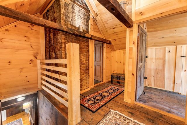 457 Reservoir Drive, Weare, NH 03281