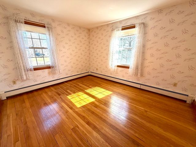 199 Plymouth St, Whitman, MA 02382