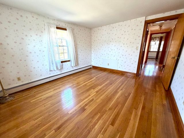 199 Plymouth St, Whitman, MA 02382