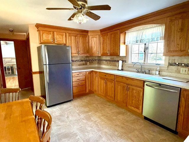 199 Plymouth St, Whitman, MA 02382