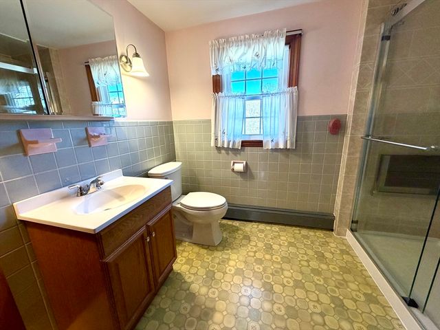 199 Plymouth St, Whitman, MA 02382