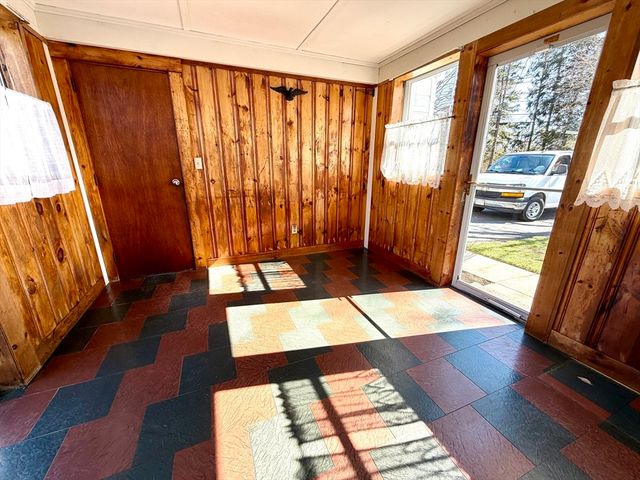 199 Plymouth St, Whitman, MA 02382