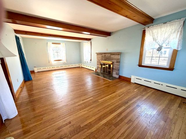 199 Plymouth St, Whitman, MA 02382