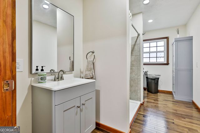 190 Willow Lake Lane, Sharpsburg, GA 30277