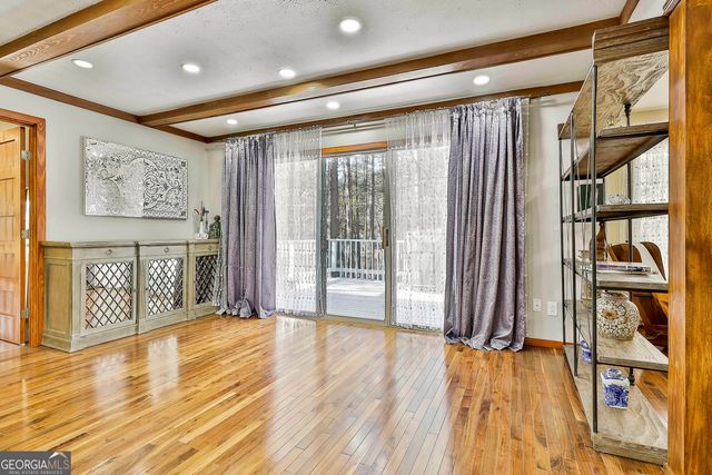 190 Willow Lake Lane, Sharpsburg, GA 30277