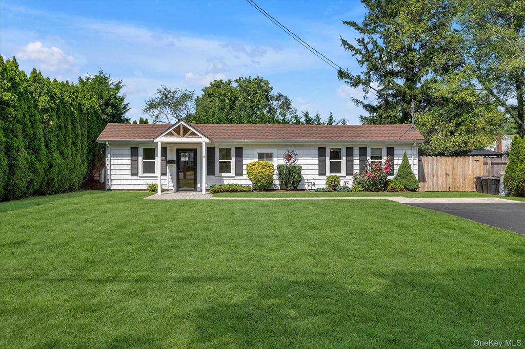 5 Eckert Street, Huntington Station, NY 11746 — exterior