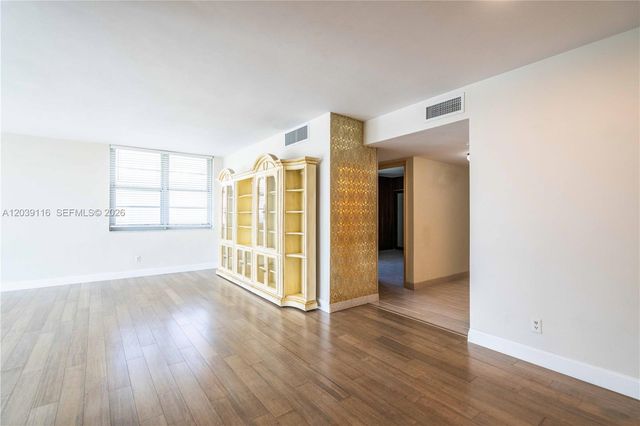 9500 W Bay Harbor Drive 7D, Bay Harbor Islands, FL 33154