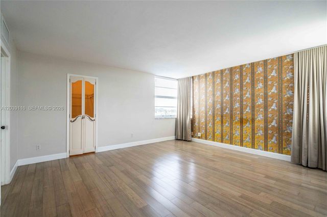 9500 W Bay Harbor Drive 7D, Bay Harbor Islands, FL 33154