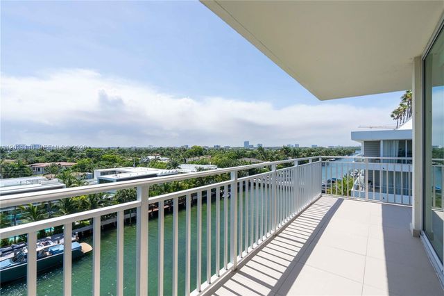 9500 W Bay Harbor Drive 7D, Bay Harbor Islands, FL 33154