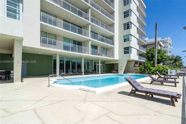 9500 W Bay Harbor Drive 7D, Bay Harbor Islands, FL 33154