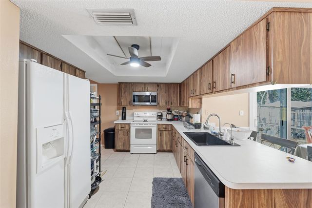 11608 FOX RUN, Port Richey, FL 34668