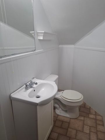 503 Green Valley Rd, Huntington, WV 25701