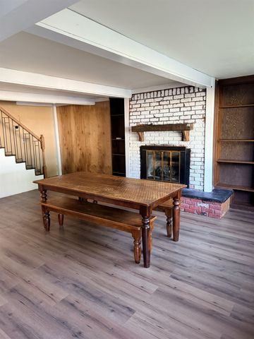 503 Green Valley Rd, Huntington, WV 25701