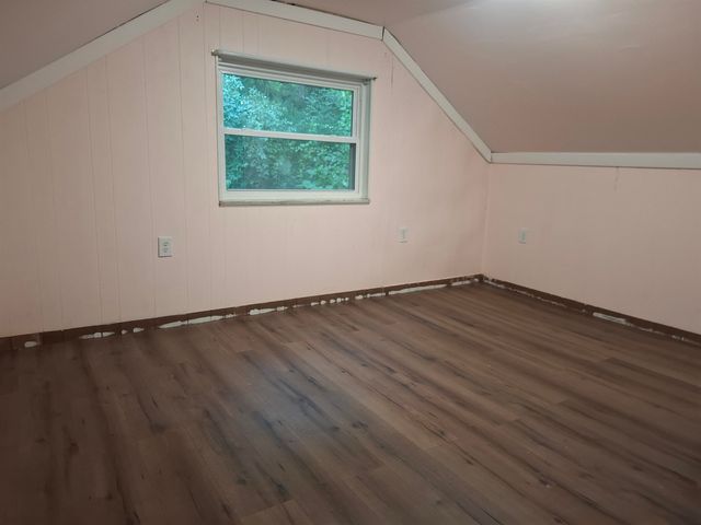 503 Green Valley Rd, Huntington, WV 25701