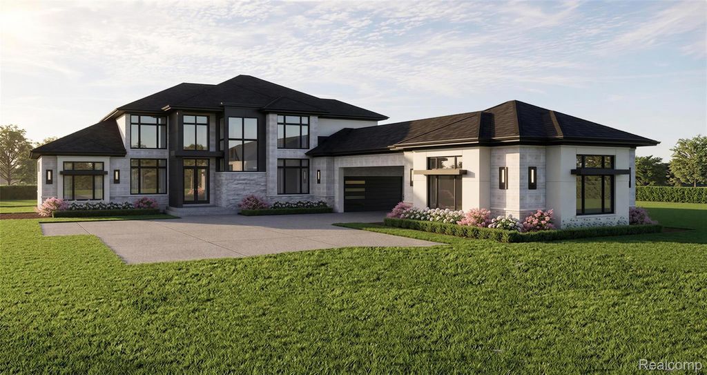 5310 Longmeadow Road, Bloomfield Charter Township, MI 48304