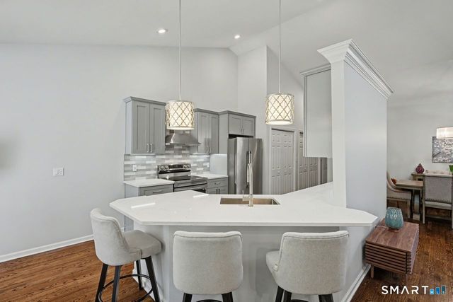 555 Mohave Circle 555, Shelton, CT 06484