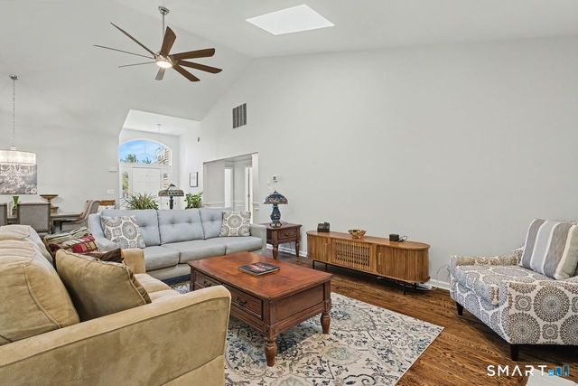 555 Mohave Circle 555, Shelton, CT 06484