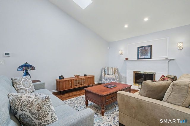 555 Mohave Circle 555, Shelton, CT 06484