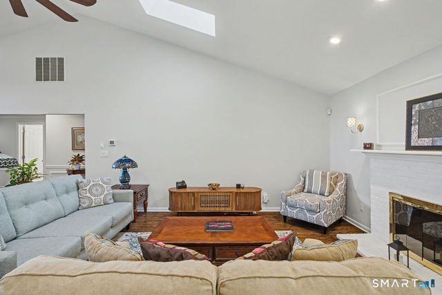 555 Mohave Circle 555, Shelton, CT 06484