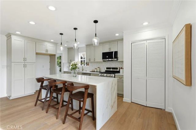 24308 Highlander Road, West Hills, CA 91307