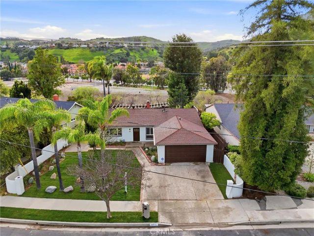 24308 Highlander Road, West Hills, CA 91307