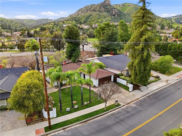 24308 Highlander Road, West Hills, CA 91307