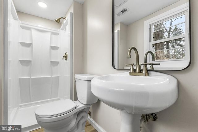 102 DAWN DR, Mount Holly, NJ 08060